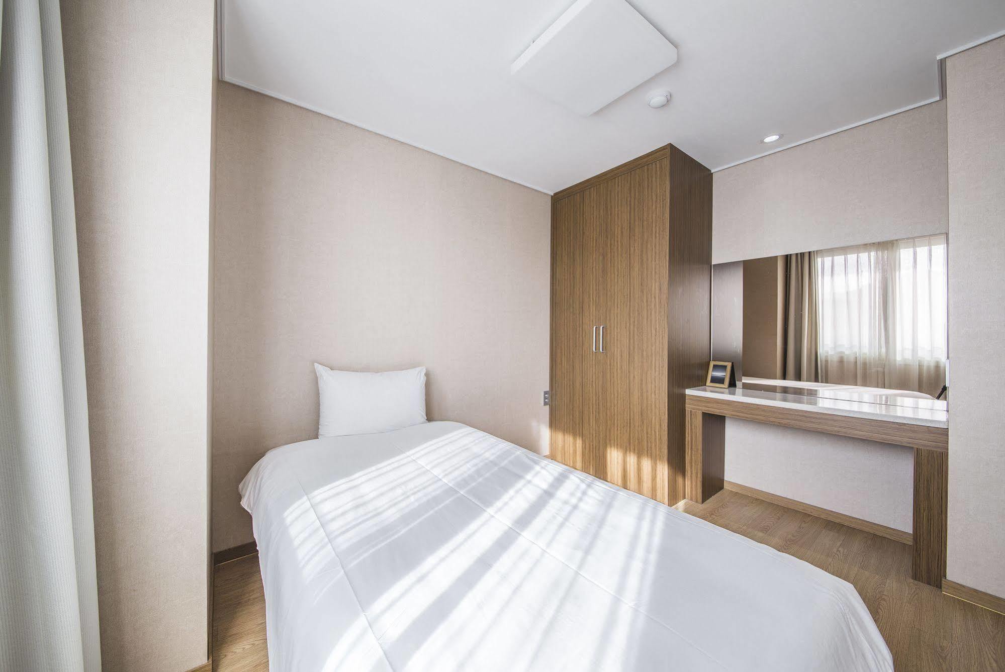 Hotel Ciel Bleu Чеджудо Экстерьер фото